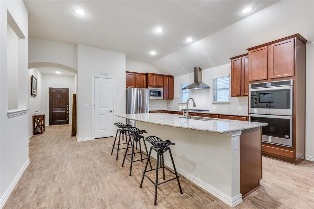 2821 Redbud Lane