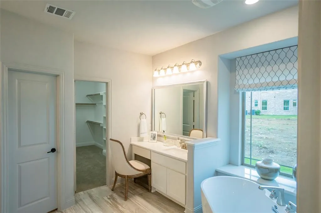 1308 Peregrine Trail