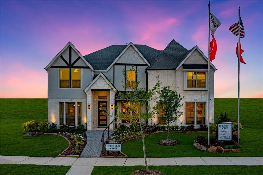 1308 Peregrine Trail