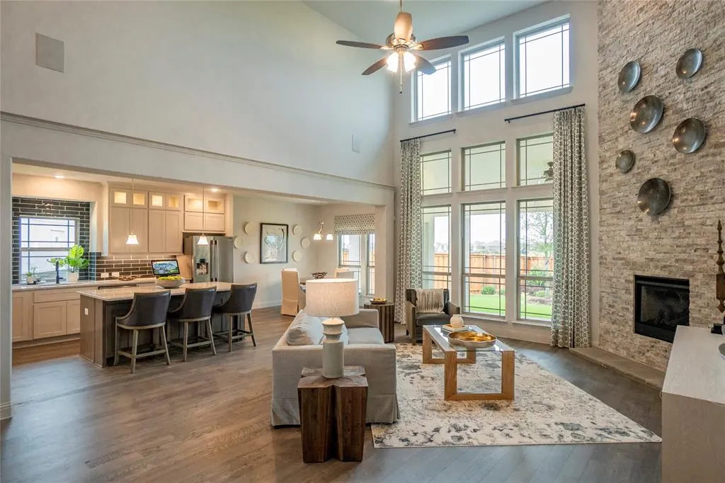 1308 Peregrine Trail
