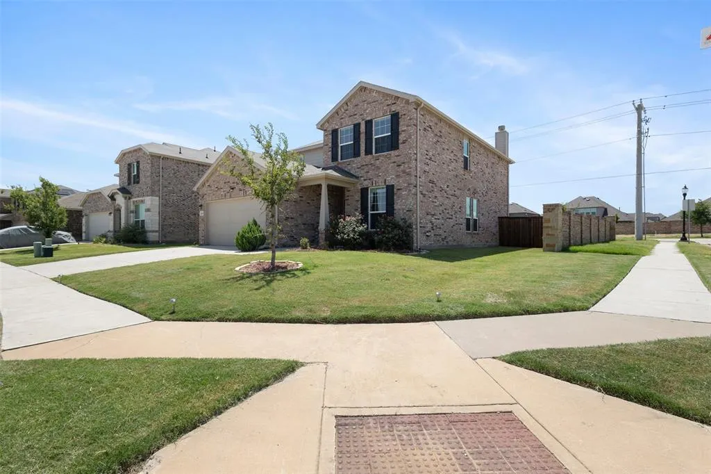 1600 Waggoner Drive