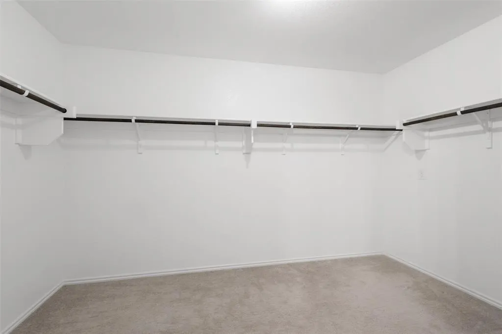 1600 Waggoner Drive