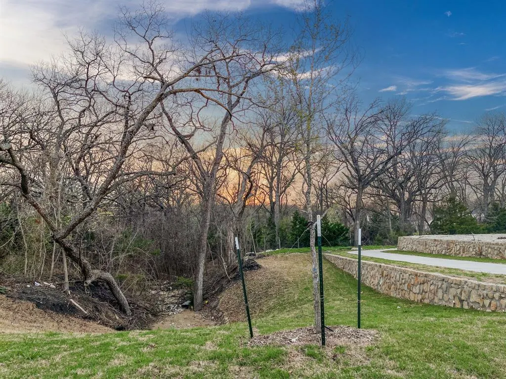 3104 Yellow Pine Drive