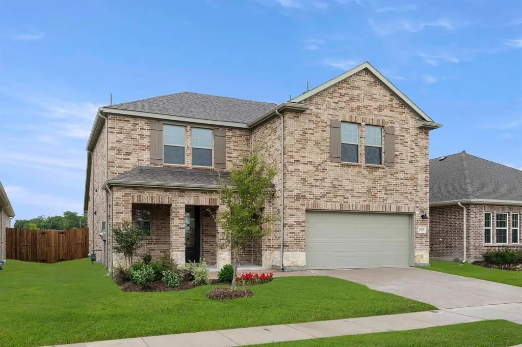 2318 Myrtle Way