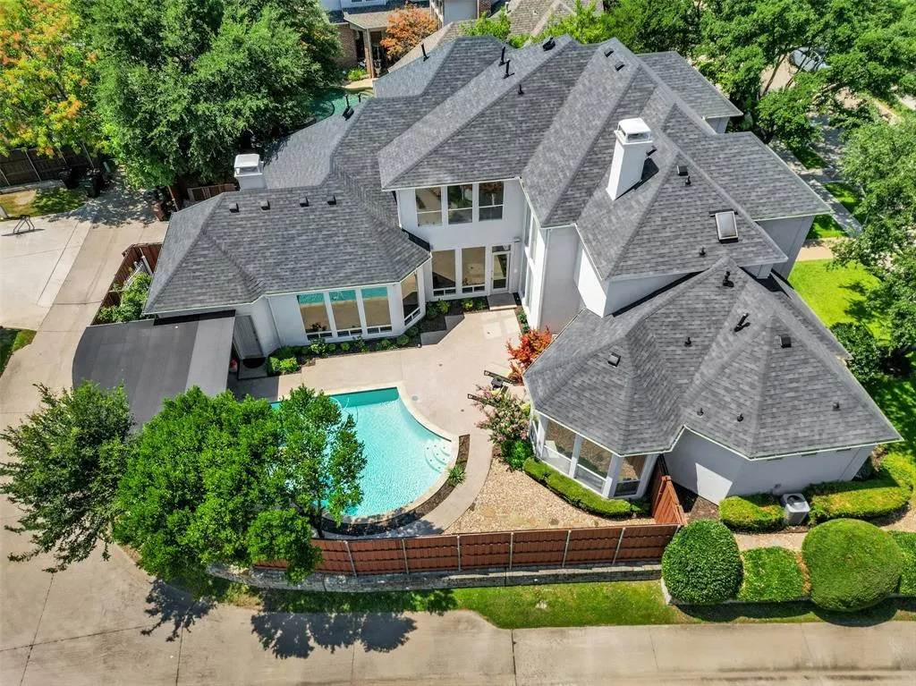 3000 Vinson Lane