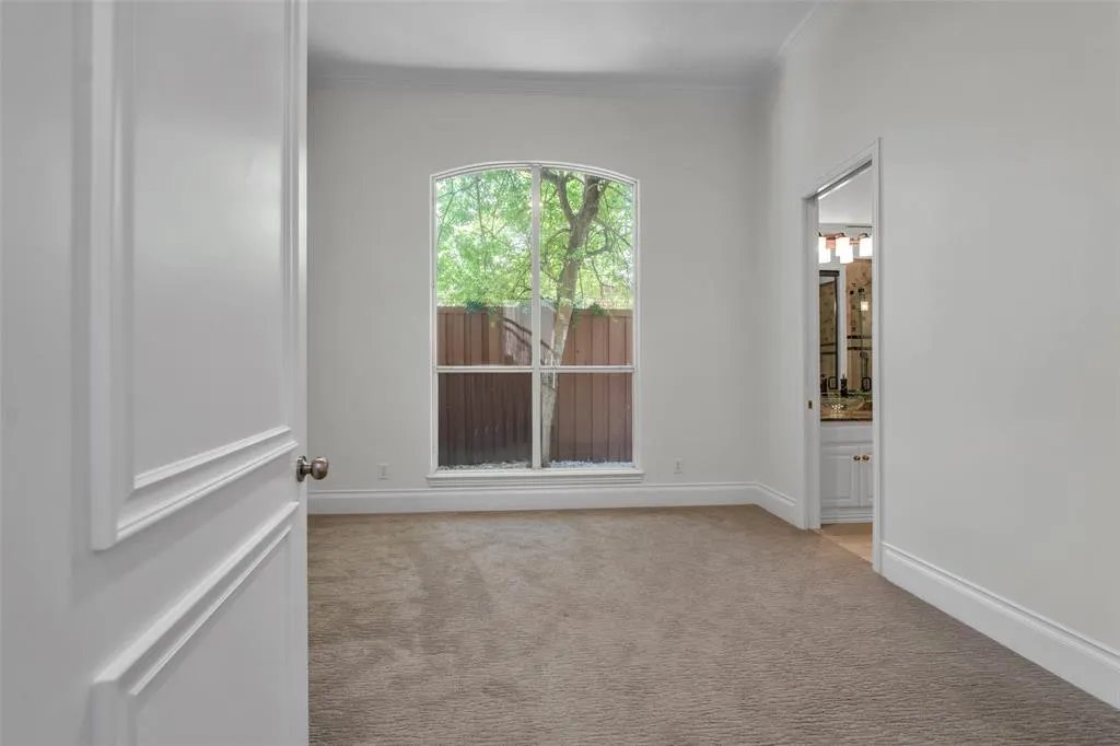 3000 Vinson Lane