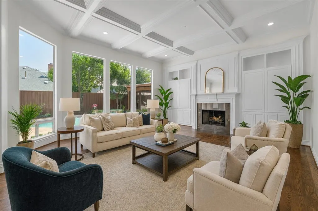 3000 Vinson Lane