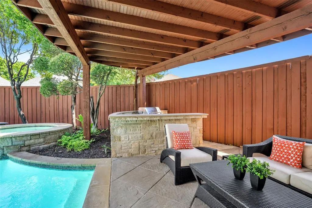 3000 Vinson Lane