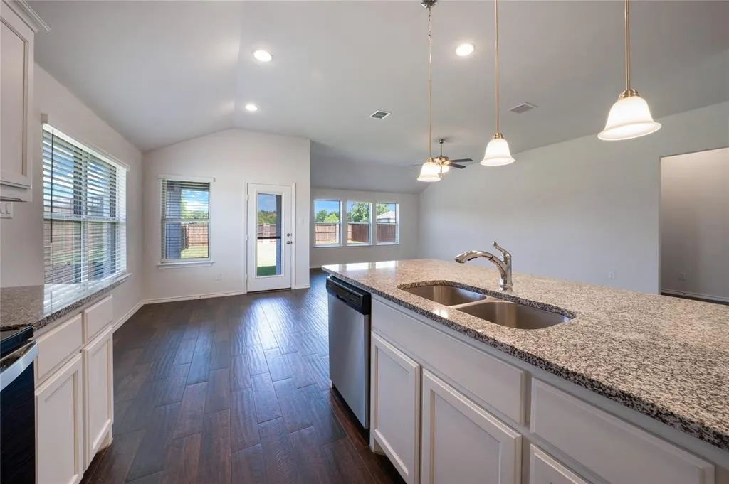 4205 Cordata Drive