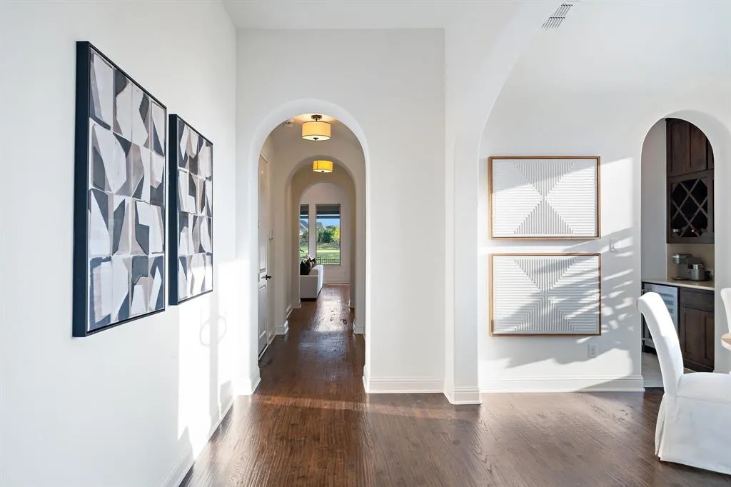 4451 Woodbine Lane
