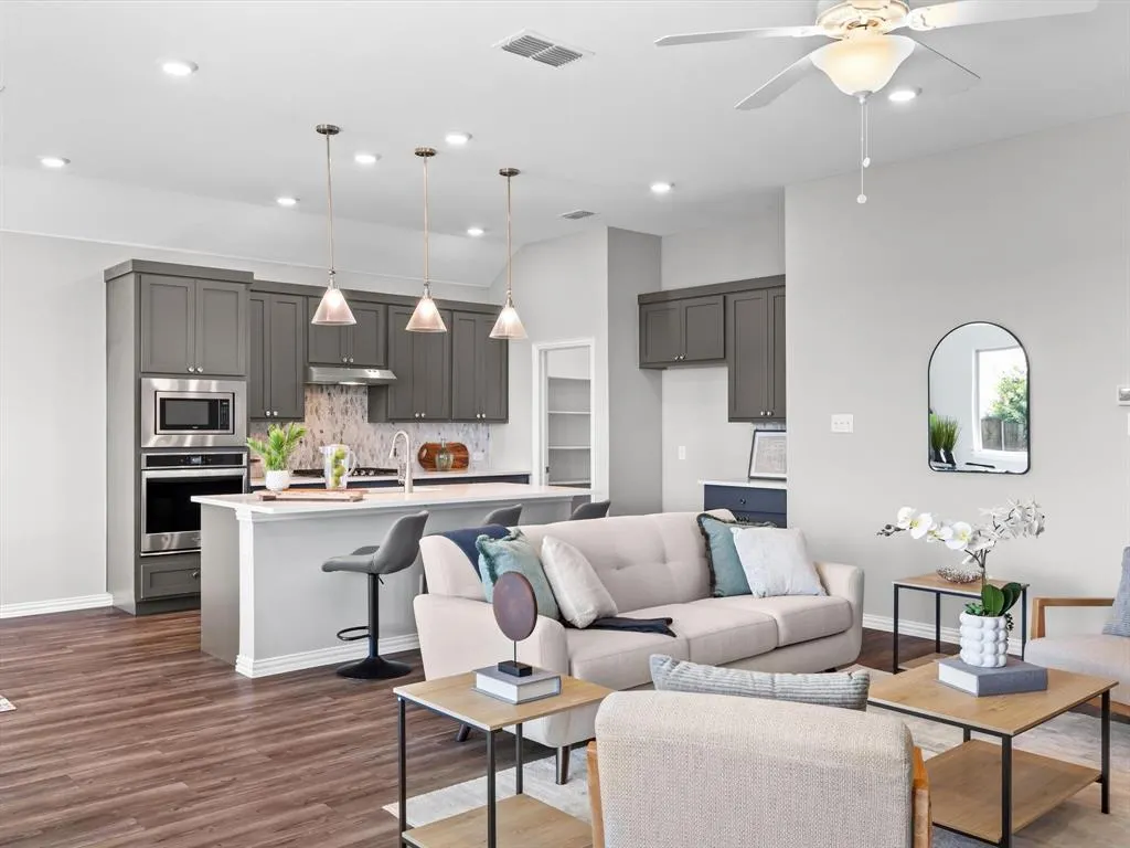2219 Primrose Trail