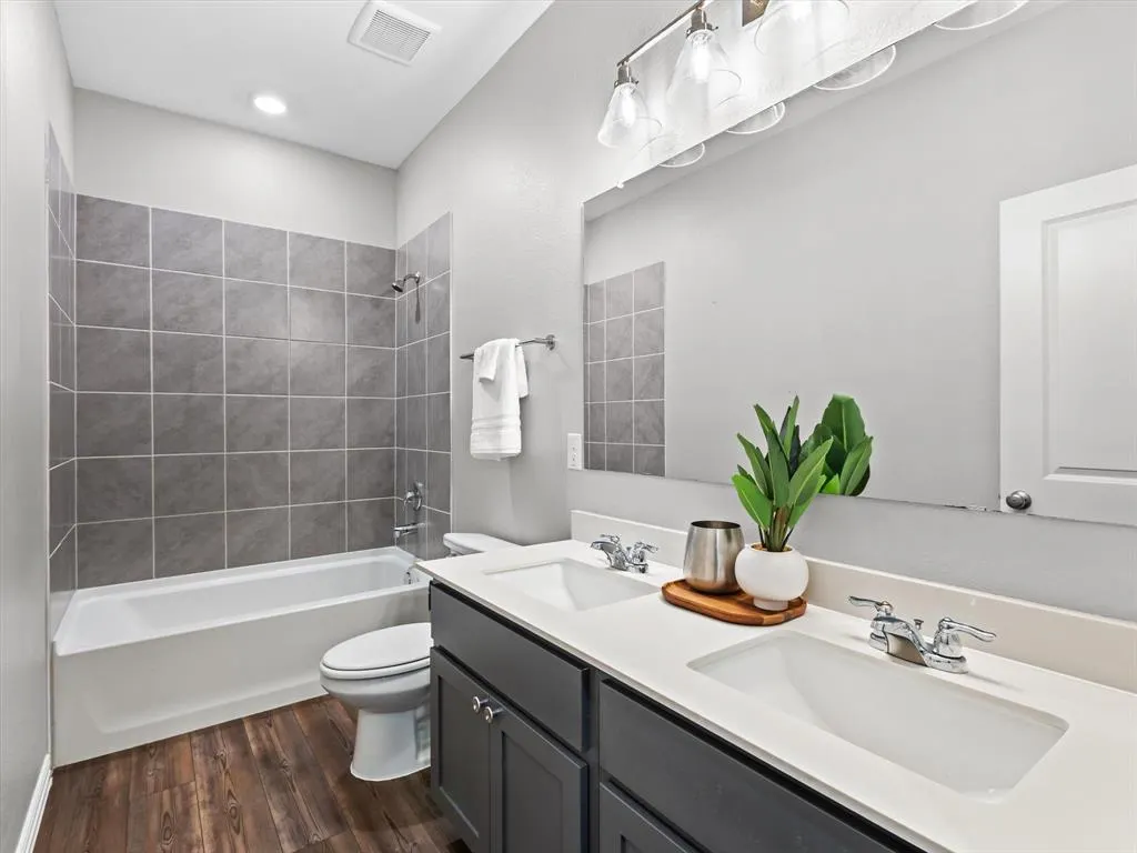 2219 Primrose Trail