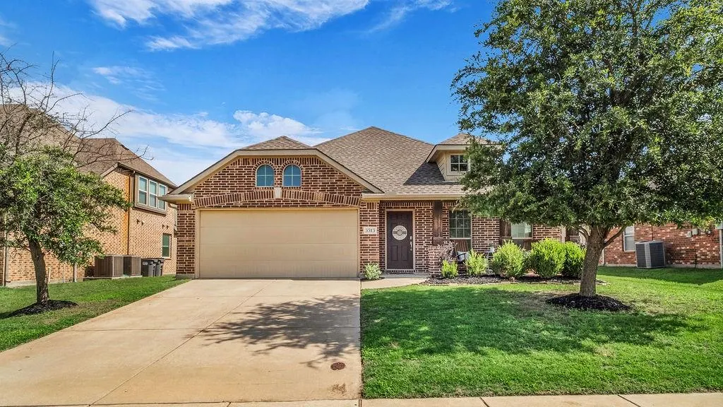 3513 Holly Road
