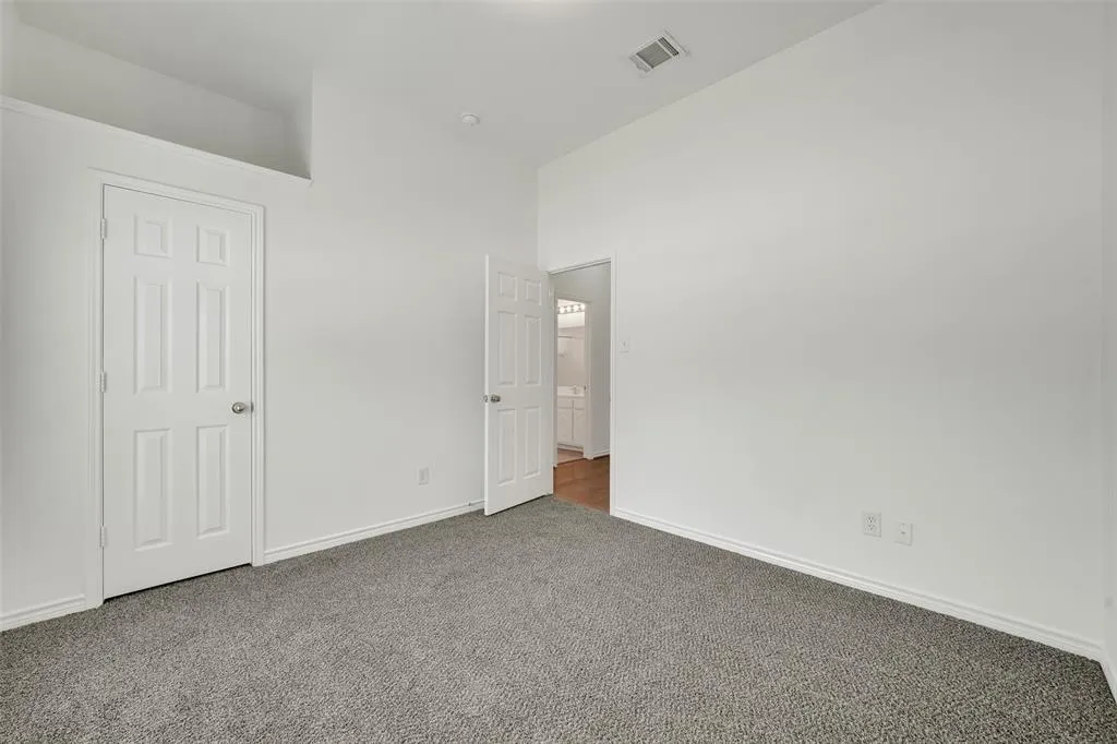 1422 Greenwich Drive
