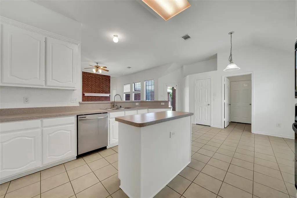 1422 Greenwich Drive
