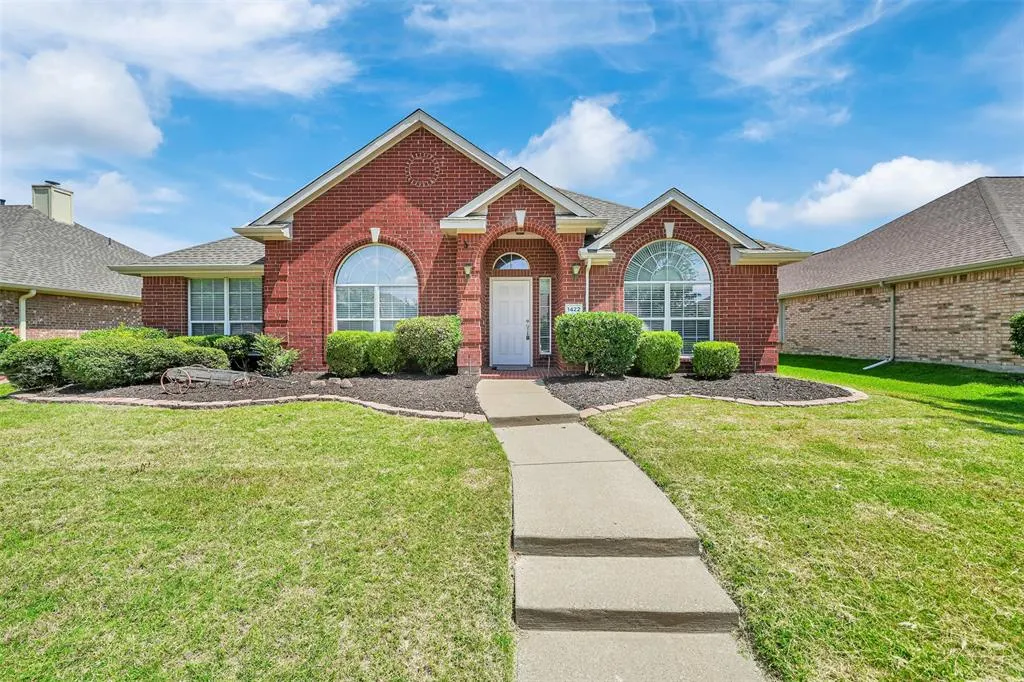 1422 Greenwich Drive