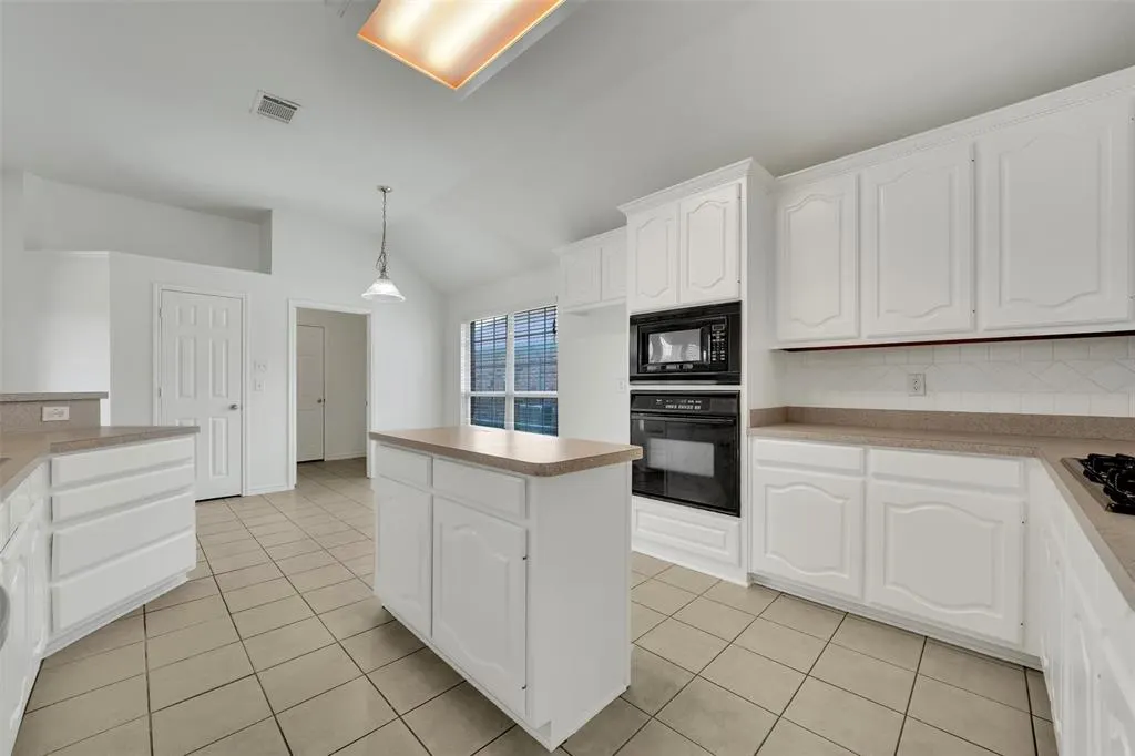 1422 Greenwich Drive