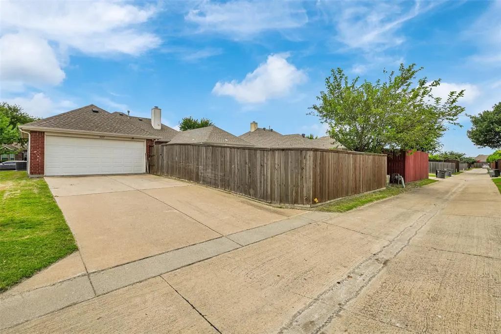1422 Greenwich Drive