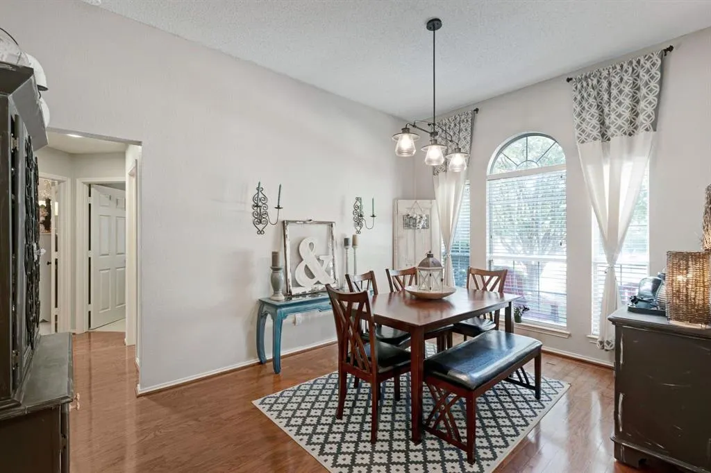 1221 Ramsey Court