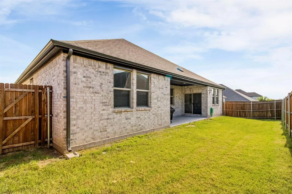 1211 Sweetleaf Street