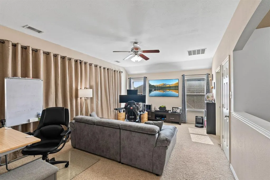 2619 Independence Drive