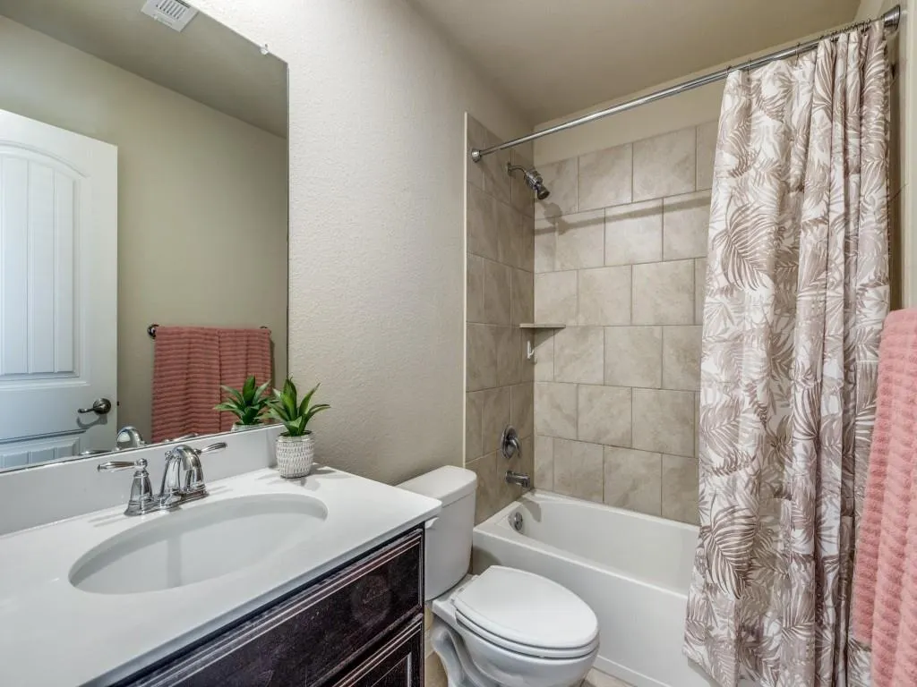 3213 Van Zandt Road
