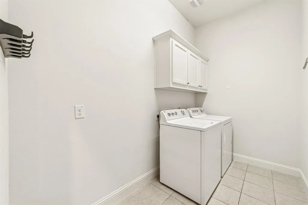 3615 Boston Circle