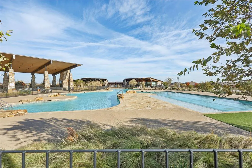 2913 Cerro Ranch Road