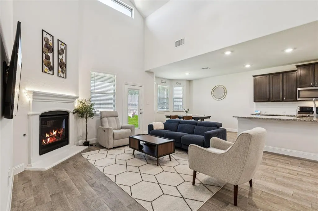 2913 Cerro Ranch Road