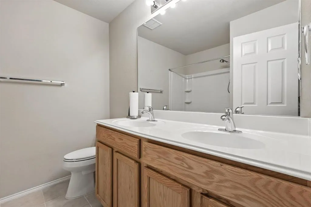 1070 English Ivy Drive