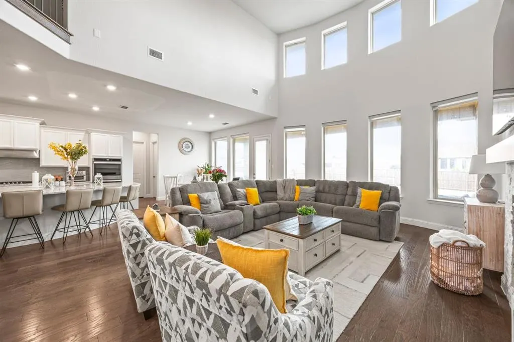 1510 Chisholm Trail
