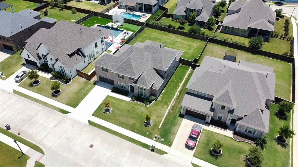 1510 Chisholm Trail