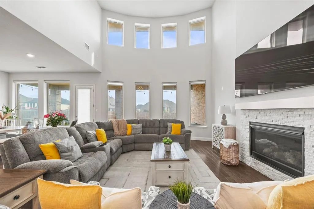 1510 Chisholm Trail