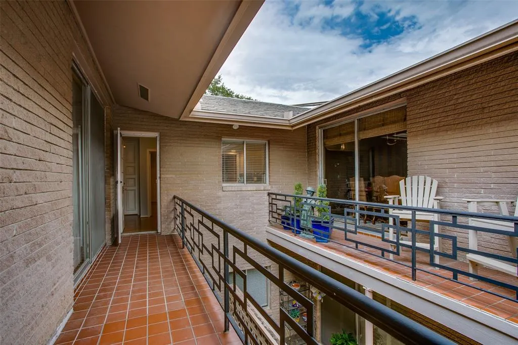 6314 Bandera Avenue, #C