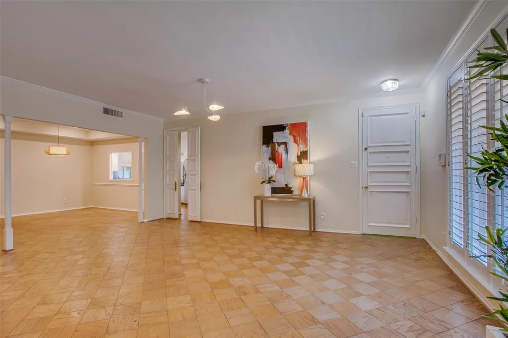 6314 Bandera Avenue, #C