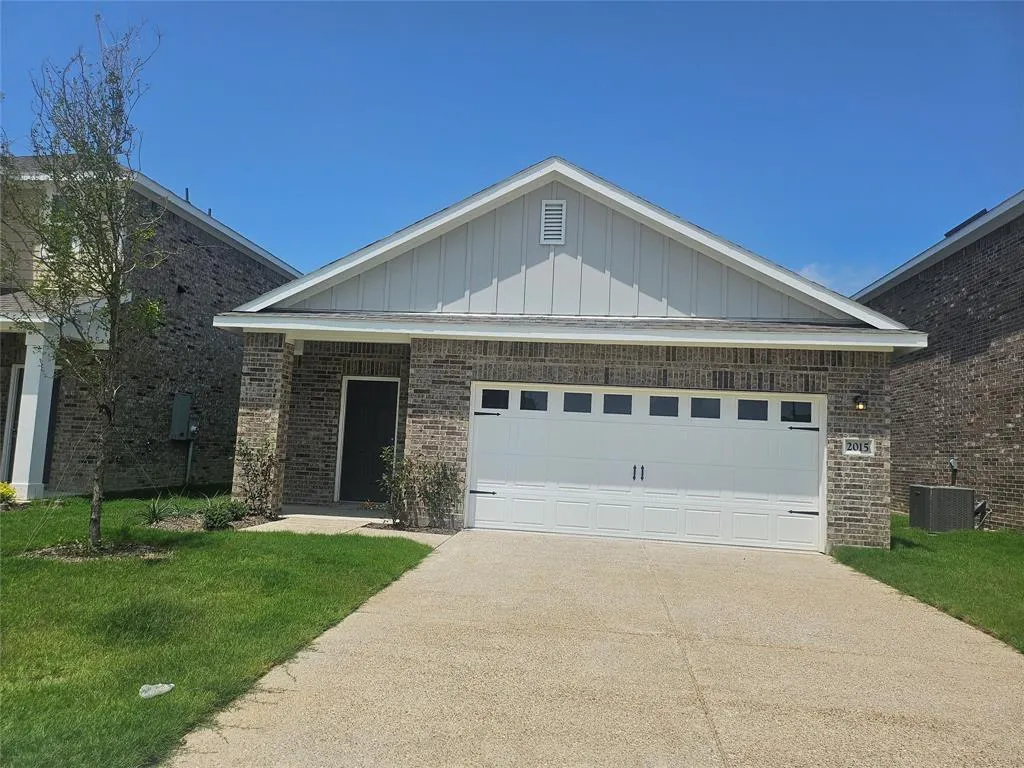 2103 Meadow Park Drive