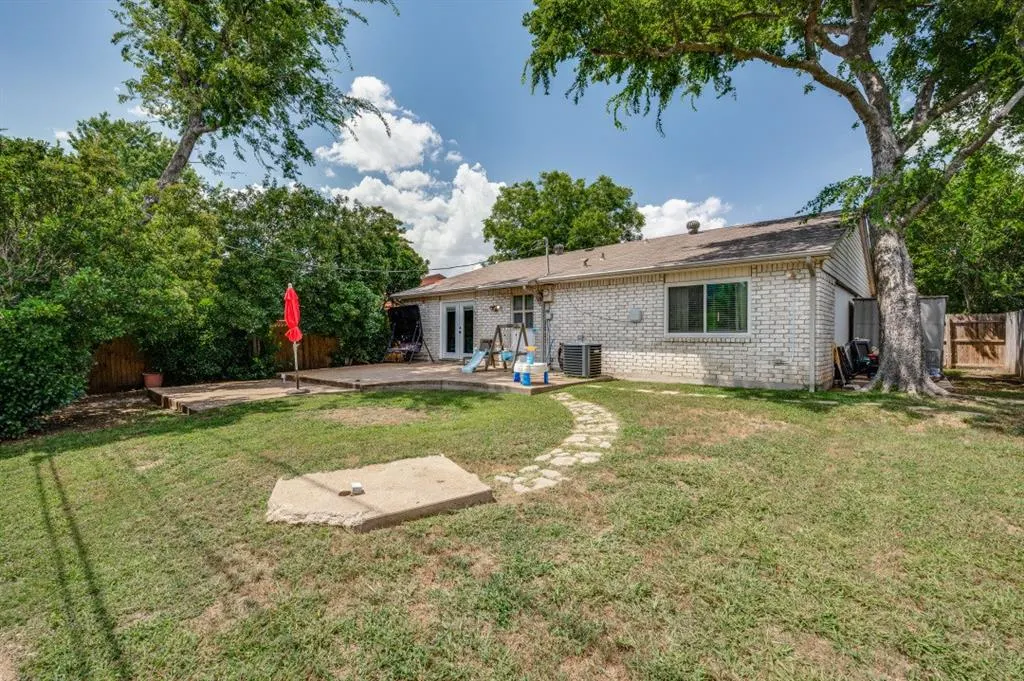 526 Ridgemont Drive