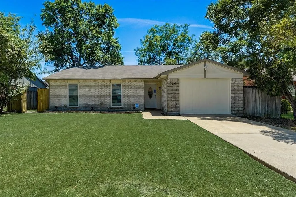 526 Ridgemont Drive