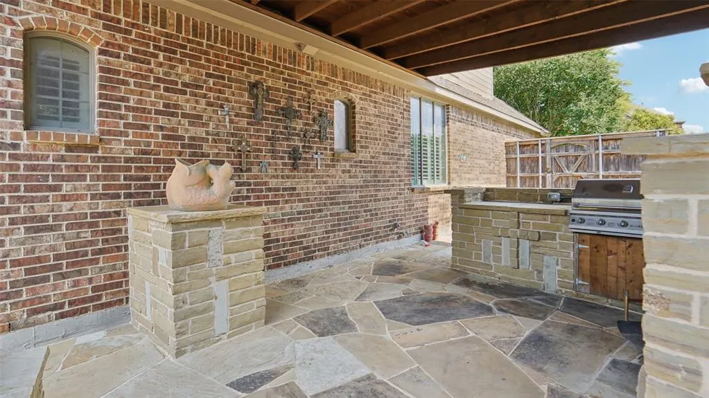 15577 Mountain View Lane