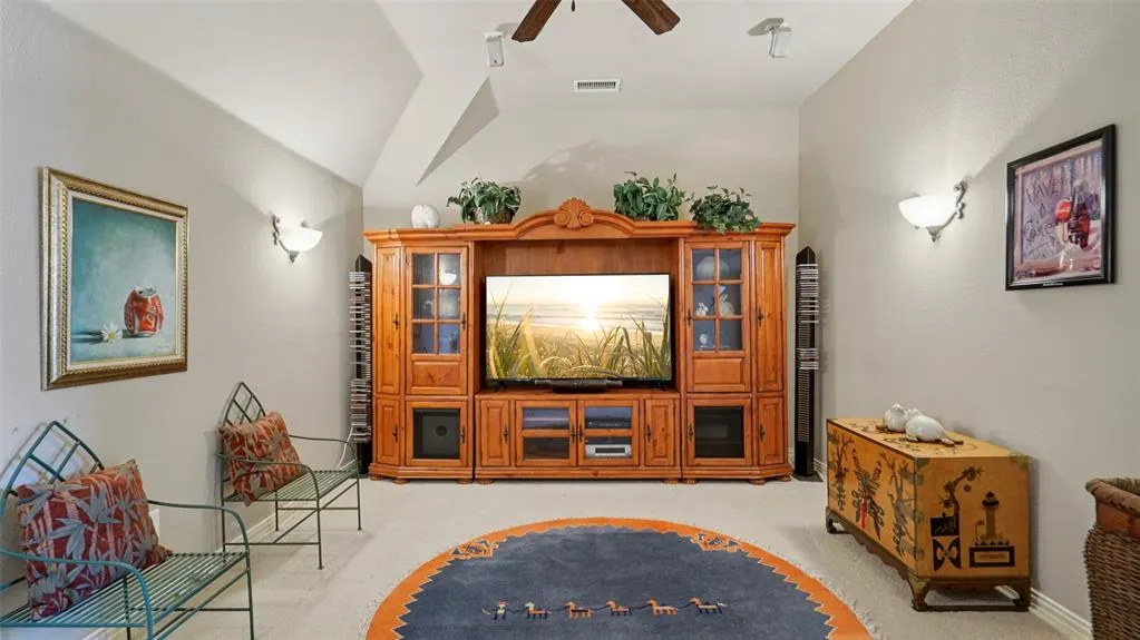 15577 Mountain View Lane