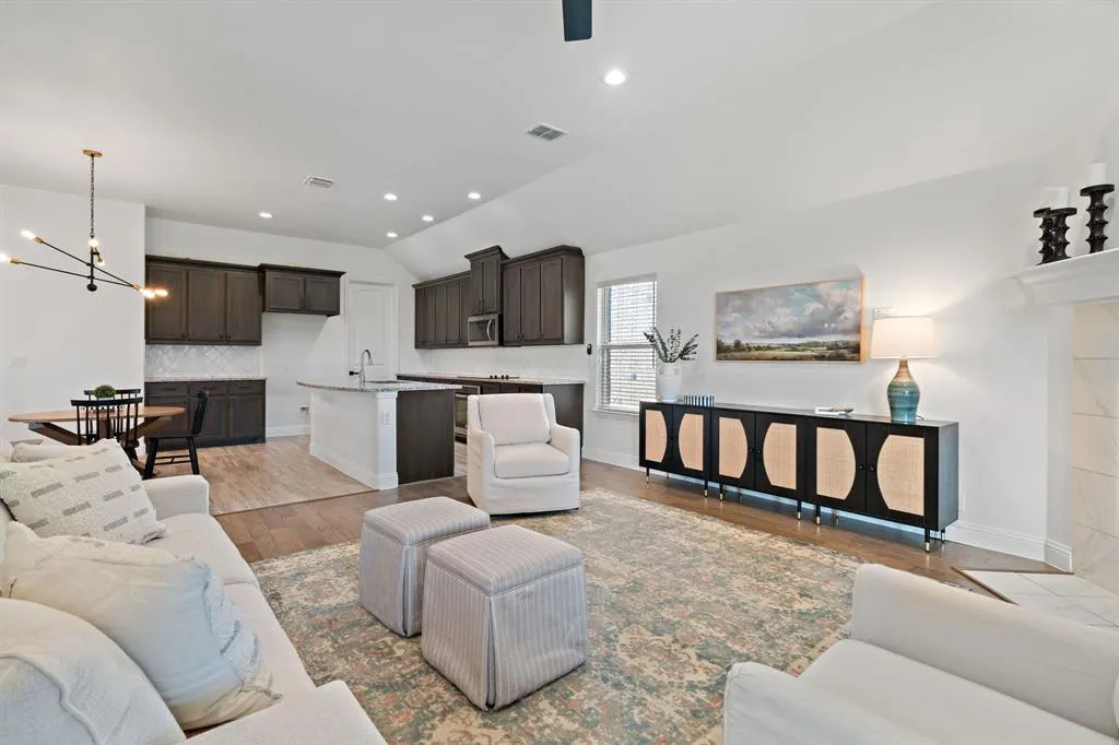 3517 Sequoia Lane