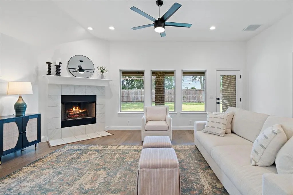 3517 Sequoia Lane