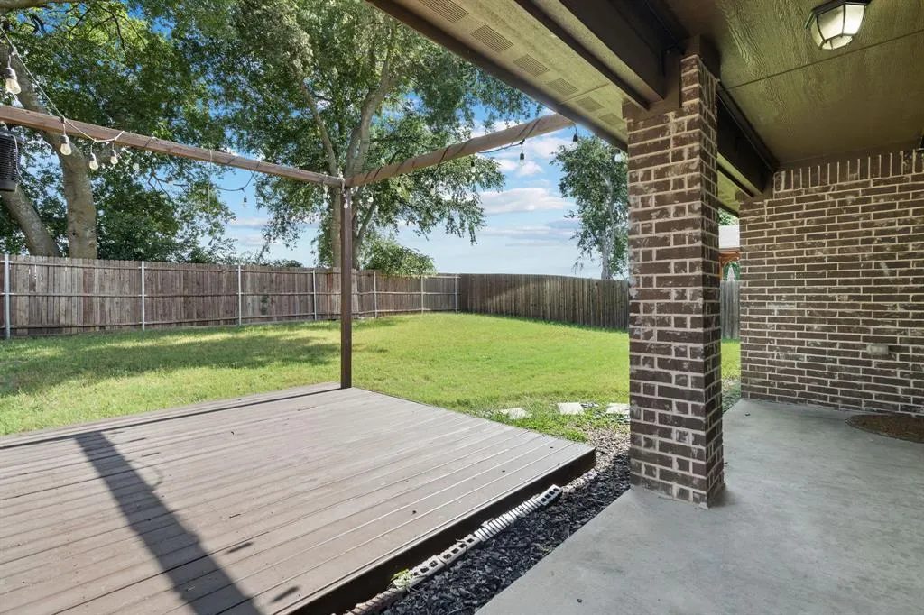 3517 Sequoia Lane