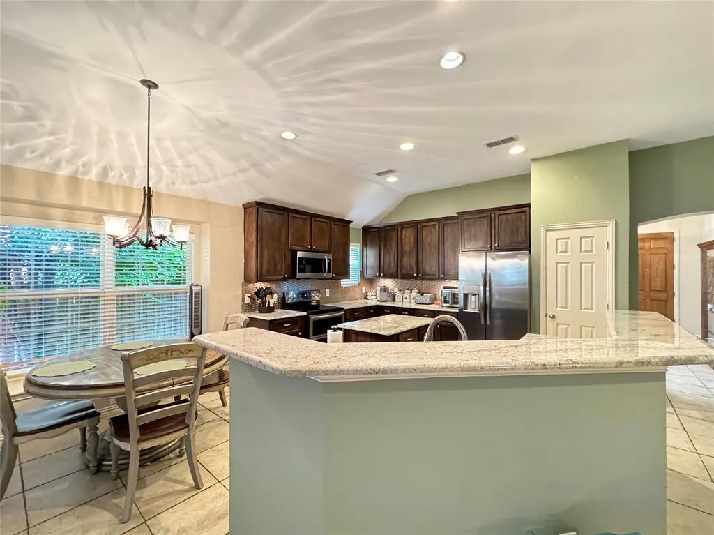 2616 Independence Drive