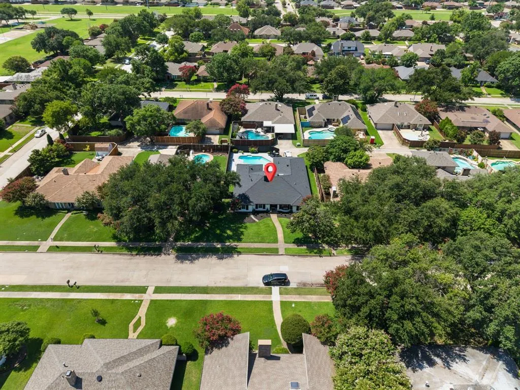 1114 Rainbow Drive