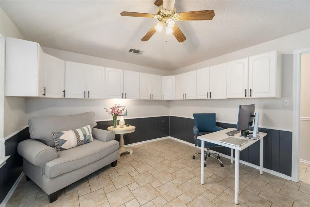 1114 Rainbow Drive