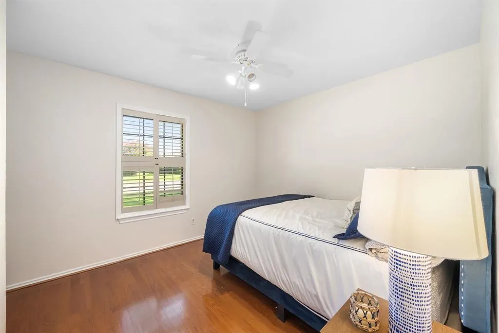 1114 Rainbow Drive