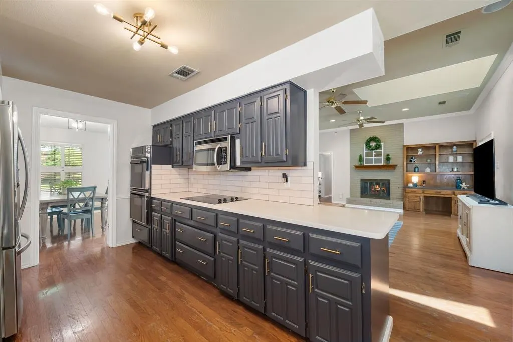 1114 Rainbow Drive