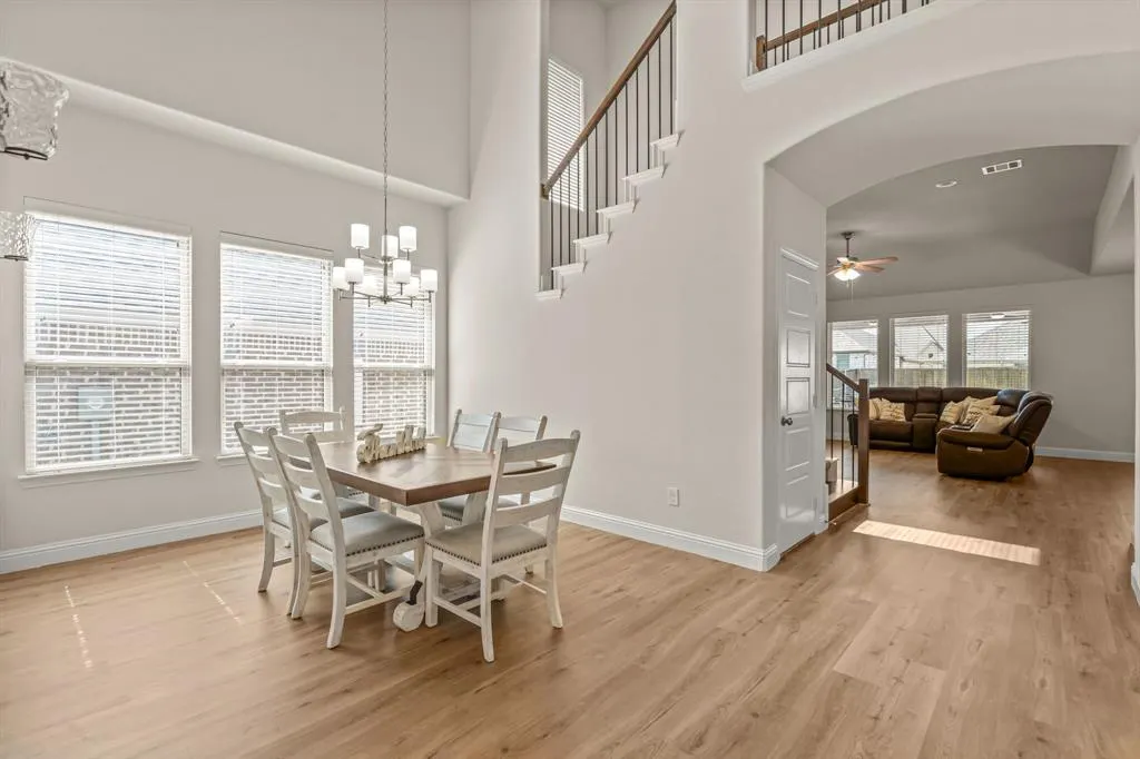 2506 Williamsburg Drive