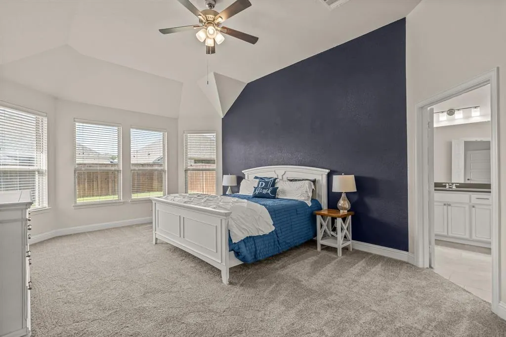 2506 Williamsburg Drive